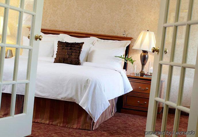 The Del Monte Lodge Renaissance Rochester Hotel & Spa Oda fotoğraf