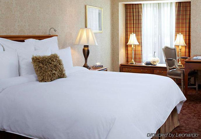 The Del Monte Lodge Renaissance Rochester Hotel & Spa Dış mekan fotoğraf
