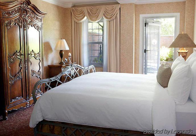 The Del Monte Lodge Renaissance Rochester Hotel & Spa Dış mekan fotoğraf